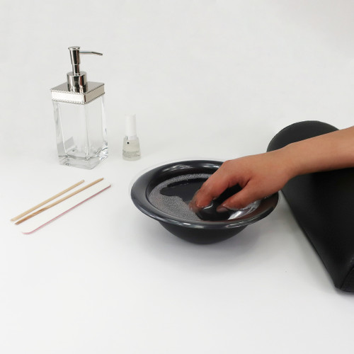 Manicure Bowl in Black with 20 Disposable Liners